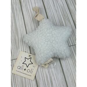 Ali + Oli Plush Pacifier Holder Clip Strap Boutique NEW Soft Sherpa White Star